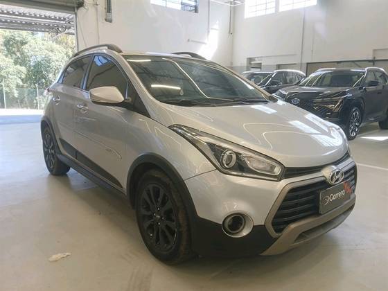HYUNDAI HB20X 1.6 16V PREMIUM FLEX 4P AUTOMÁTICO